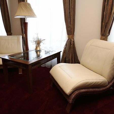 Siauliu Krasto Medziotoju Uzeiga Hotel Siauliai  Bagian luar foto