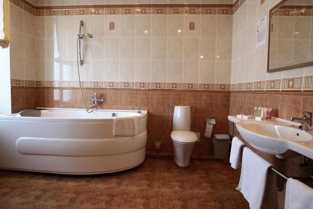 Siauliu Krasto Medziotoju Uzeiga Hotel Siauliai  Ruang foto