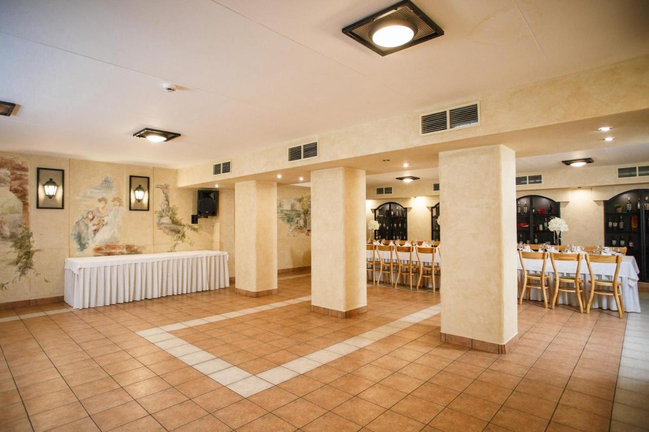 Siauliu Krasto Medziotoju Uzeiga Hotel Siauliai  Bagian luar foto
